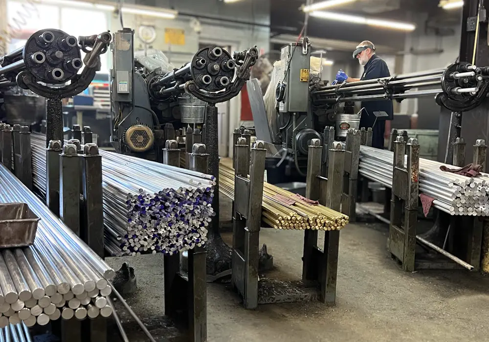 Davenport screw machine shop for hire